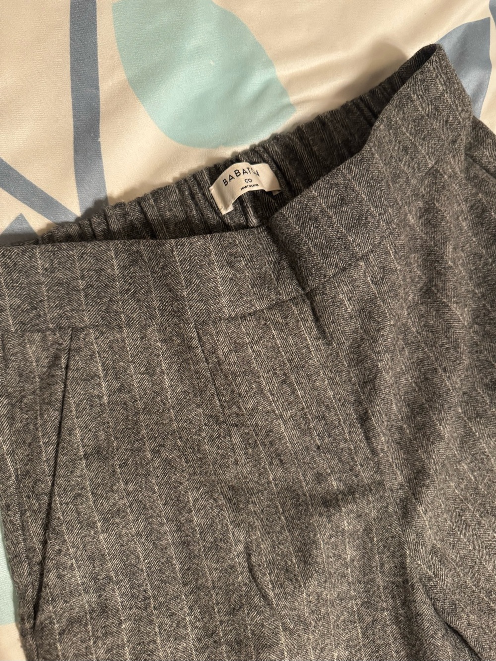 Aritzia Women Wool & Cashmere Gray Pinstripe Trousers